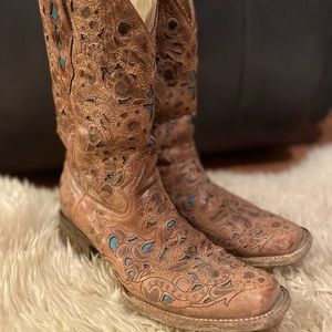 Corral cowboy boots